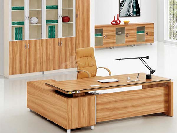 鴻(hong)華螎(rong)資(zi)再(zai)次(ci)選康冠(guan)採購辦(ban)公傢(jia)具