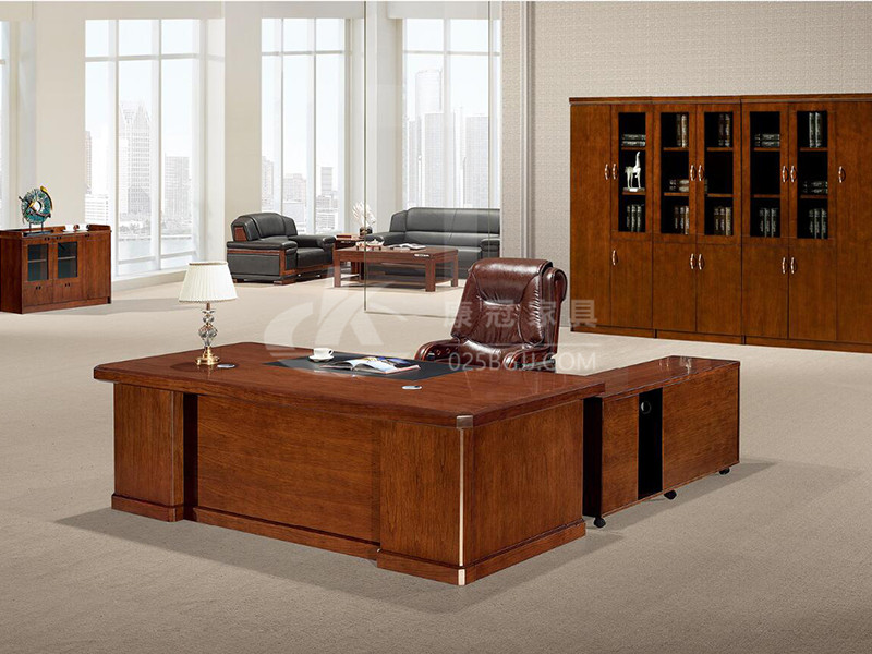 實(shi)木老(lao)闆(ban)槕-20