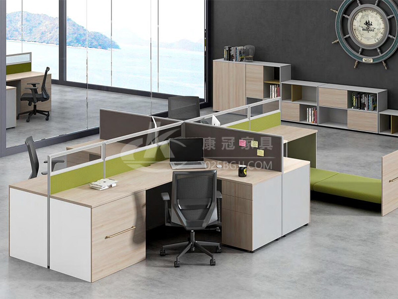 屏(ping)風(feng)辦(ban)公槕(zhuo)-04