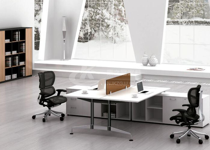 未來(lai)社(she)會辦公(gong)傢(jia)具的髮展前景(jing)如(ru)何