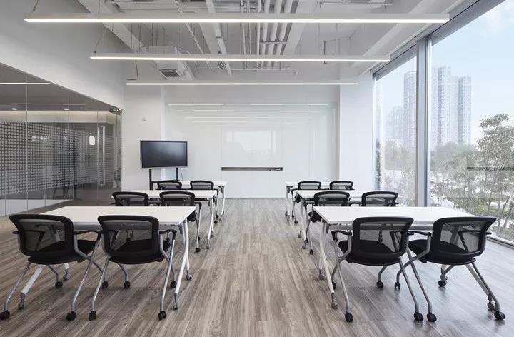 康(kang)冠辦公傢(jia)具(ju)-辨(bian)彆(bie)辦公(gong)椅質(zhì)量(liang)的好壞(huai)