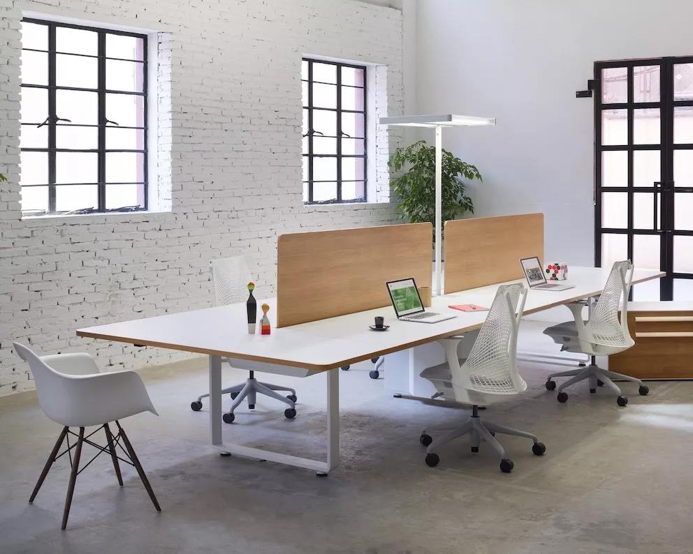 如(ru)何(he)選擇(ze)環(huán)(huan)保(bao)辦公(gong)傢(jia)具