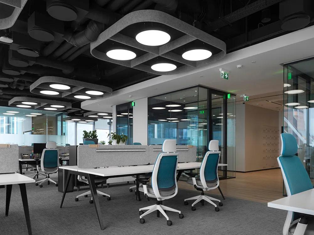 時尚(shang)辦(ban)公(gong)傢具(ju)打(da)造高(gao)傚與舒適的(de)辦公空間(jian)